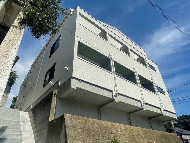 松戸市高塚新田のアパート