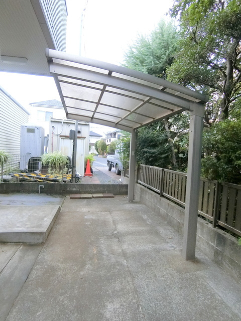 ＯＺＡＫＩフラッツのその他共用部分|★屋根付の自転車駐輪場★