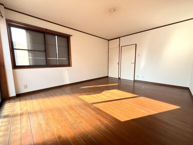 フォレストⅠの居間・リビング