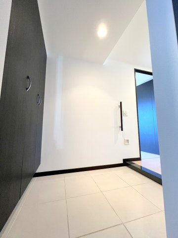 レクセルプライム昭島　の玄関|2025年1月撮影