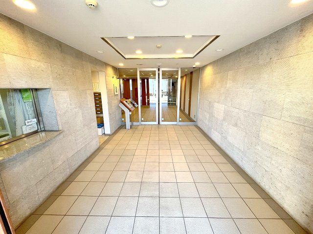 レクセルプライム昭島　のエントランス|2025年1月撮影