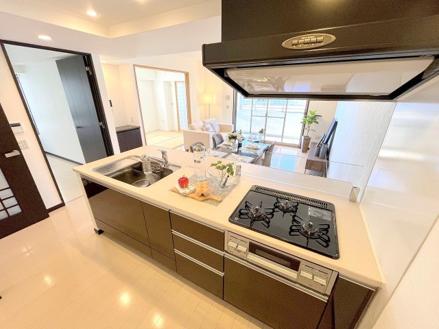 レクセルプライム昭島　のキッチン|フルリフォーム済みでキッチンも新品です！