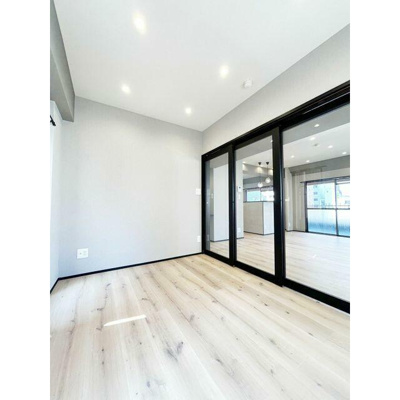 【洋室】 | メゾンドール高麗橋