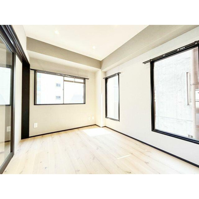 【洋室】 | メゾンドール高麗橋