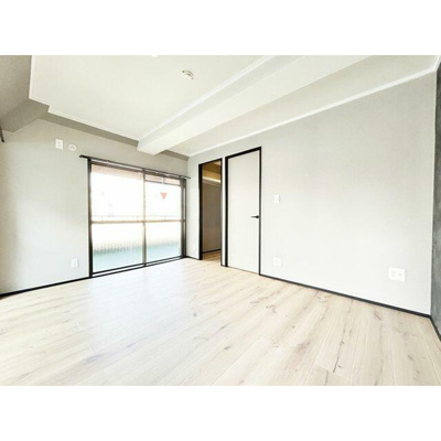 【洋室】 | メゾンドール高麗橋