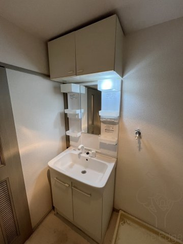 ライフ北梅田の独立洗面台