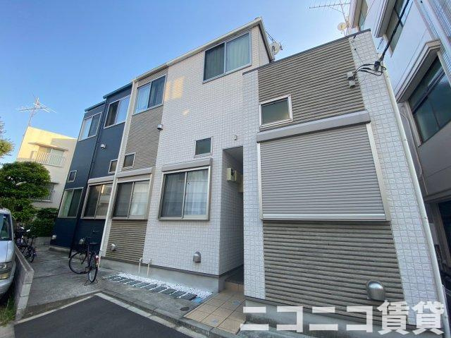 中野区本町６丁目のアパートの外観