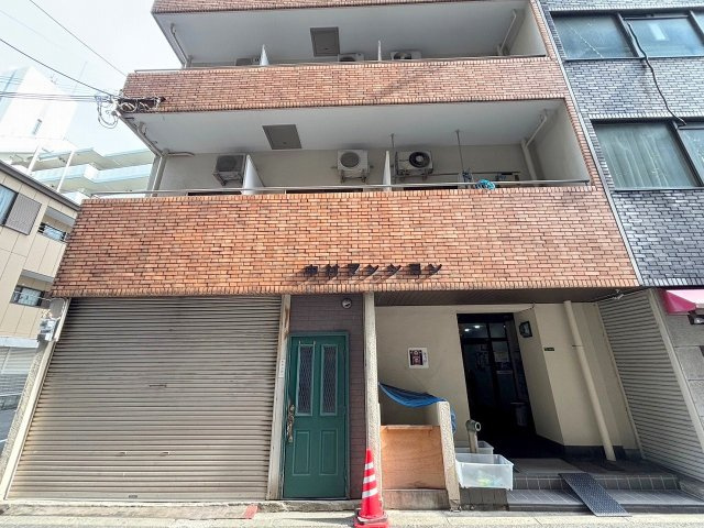 中村マンションのエントランス