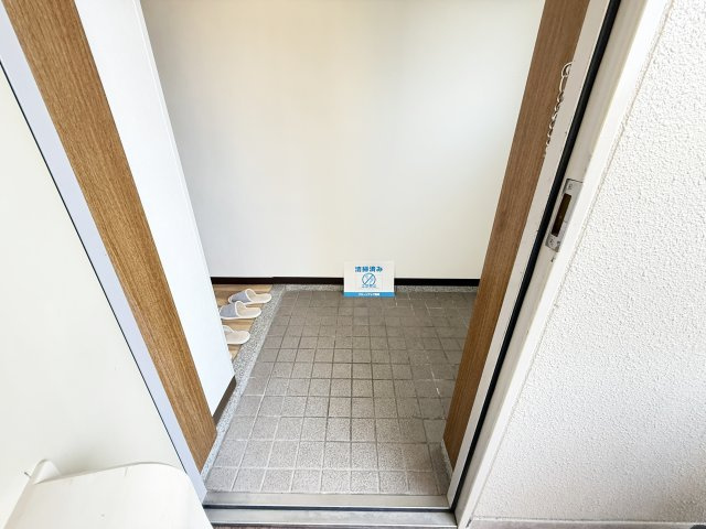 パークサイド高須2の玄関