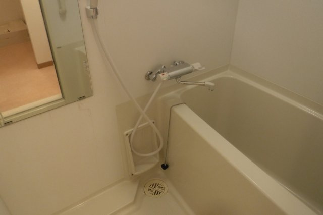 プレシエ新丸子の浴室|他のお部屋の参考写真となります。
