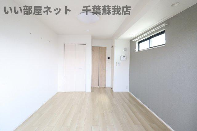 メゾンドールの居間・リビング|こちらの居間で趣味の時間をお楽しみください
