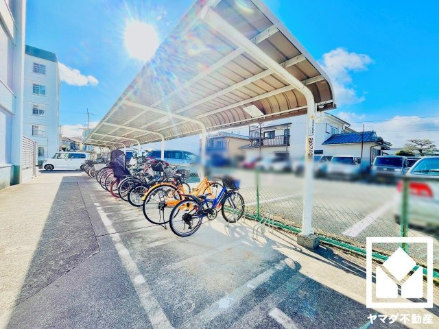 石原住宅Ｃ棟の駐輪場