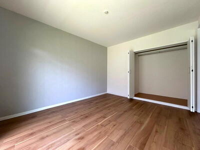 南円明寺ヶ丘団地16棟の洋室