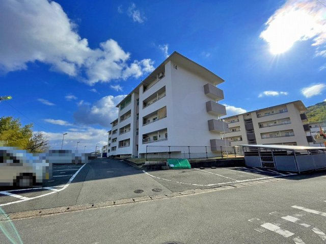 南円明寺ヶ丘団地16棟