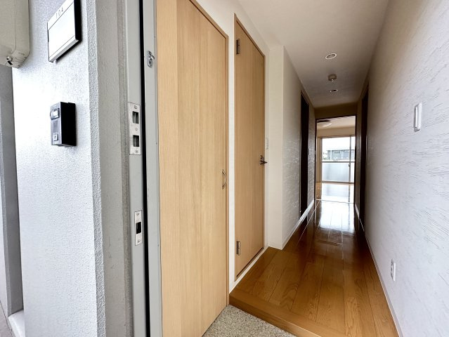 クレドール南川添の玄関