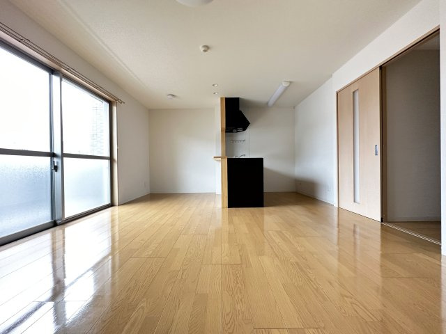 クレドール南川添の居間・リビング