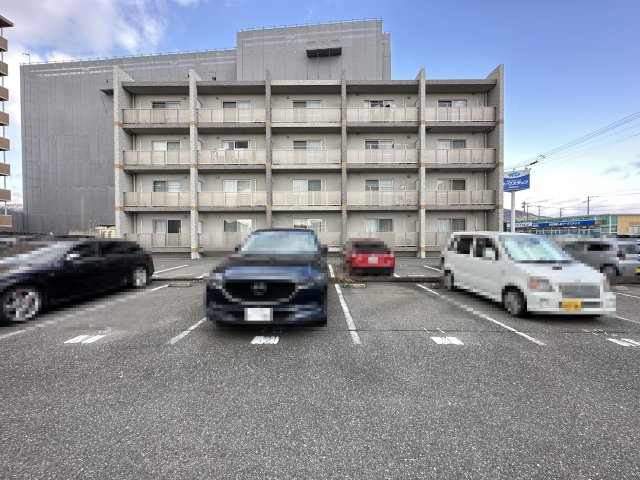 クレドール南川添の外観