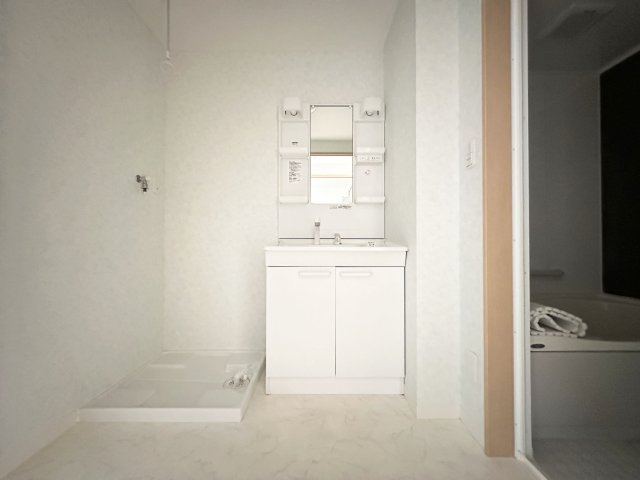 クレドール南川添の独立洗面台