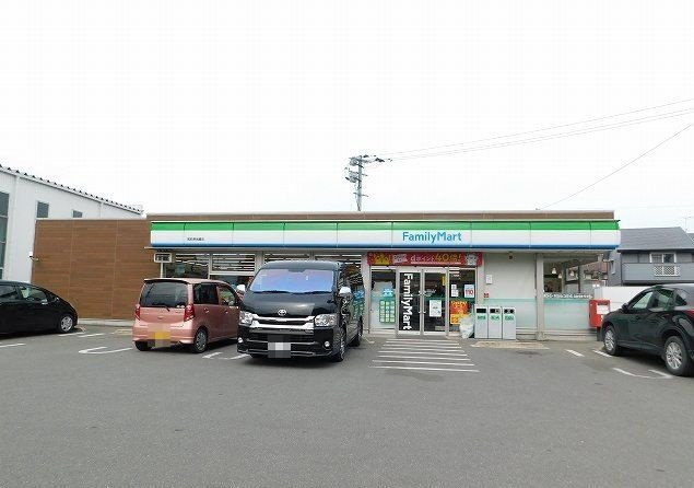 朝倉郡筑前町野町のアパートの周辺|ファミリーマートまで550m