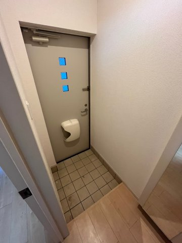 アルビコッコの玄関