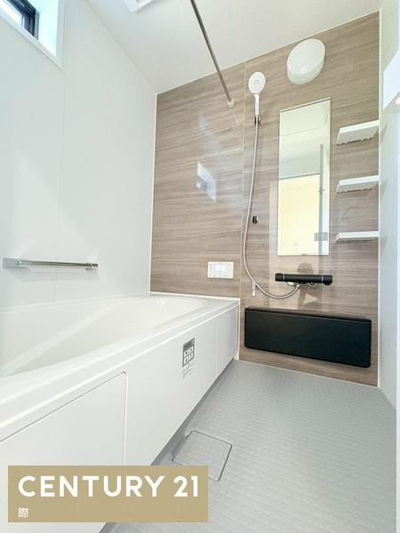 海南市船尾の新築一戸建の浴室