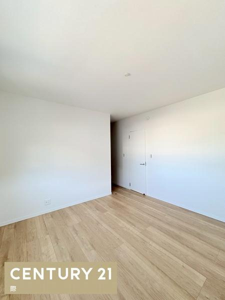 海南市船尾の新築一戸建の洋室