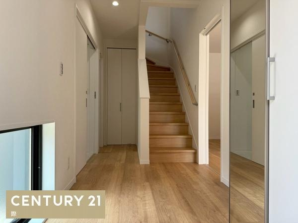 海南市船尾の新築一戸建の玄関