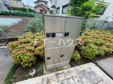 テラス丘の上 Bの庭