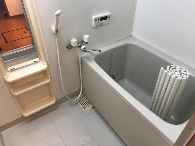 ルミナス西山本の浴室|バス