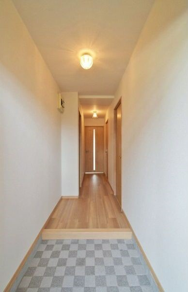 アチーブメント・Ｓ・Ｔの玄関