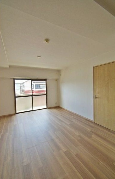 アチーブメント・Ｓ・Ｔの居間・リビング