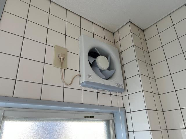 レジデンス大島のキッチン|換気扇