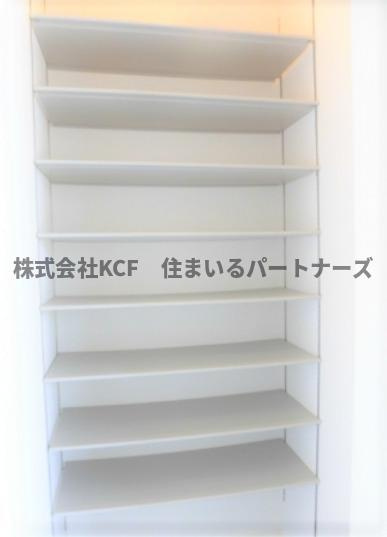 フェアプラッツB棟の玄関