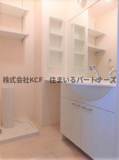 フェアプラッツB棟の洗面所|広い洗面スペース