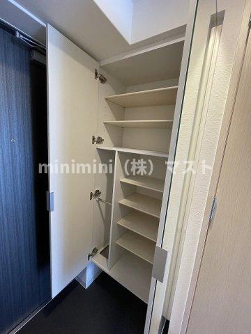 ソルテラス四天王寺前夕陽ヶ丘の収納