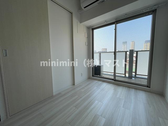 ソルテラス四天王寺前夕陽ヶ丘の洋室