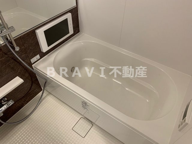 スプランディッド安土町　BRAVI不動産の浴室|【スプランディット安土町】ゆったり過ごせるお風呂です