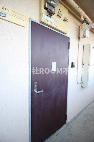 イーストウッドマンションの玄関|毎日通る玄関はこちらです