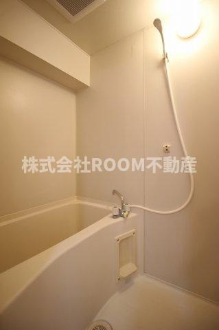イーストウッドマンションの浴室|日々の疲れを癒すお風呂付です