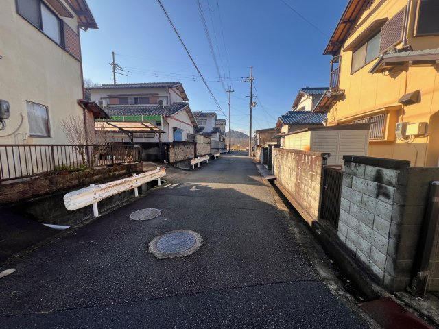 【前面道路含む現地写真】 | 夢前町菅生澗リノベーション物件