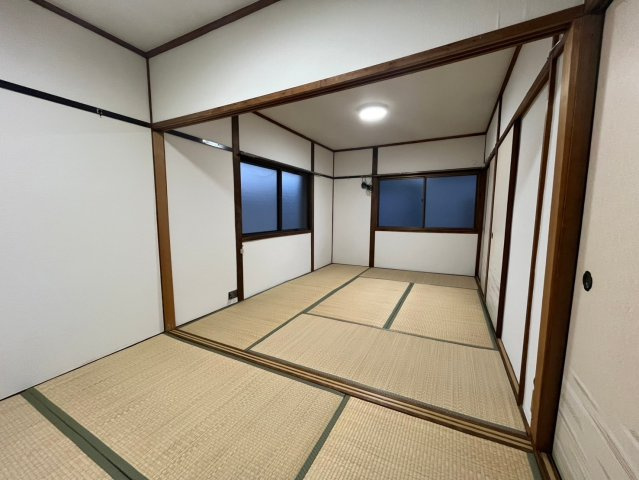 山手町2戸１貸家の子供部屋