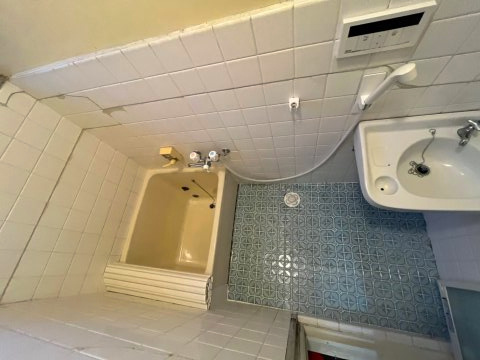 山手町2戸１貸家の浴室