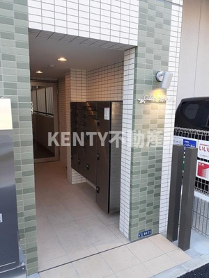 【エントランス】 | Ｇｏｌｄｅｎ　Ａｒｒｏｗ　Ⅱ | 毎日通るエントランスはこのようになっています