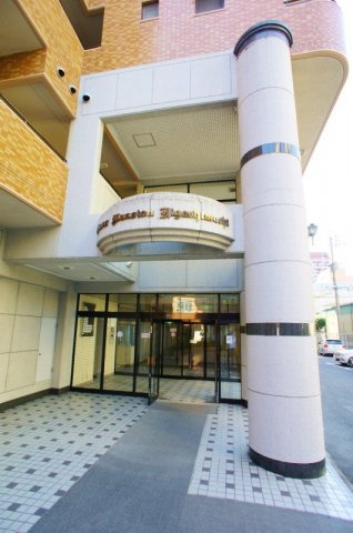 ライオンズマンション東町のエントランス|ゆとりのあるエントランスです