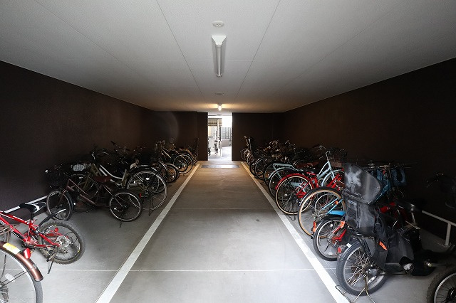 アルファステイツ表町の駐車場