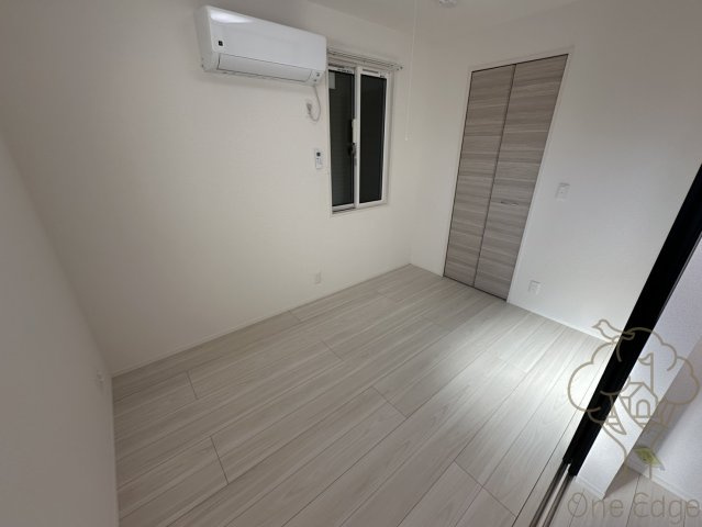 Mana Houの寝室