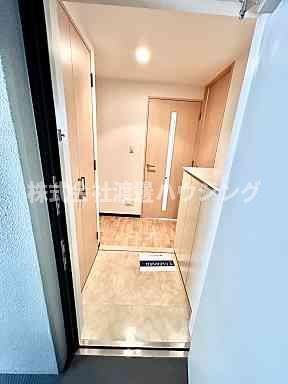 ハーヴェスタ江坂の玄関