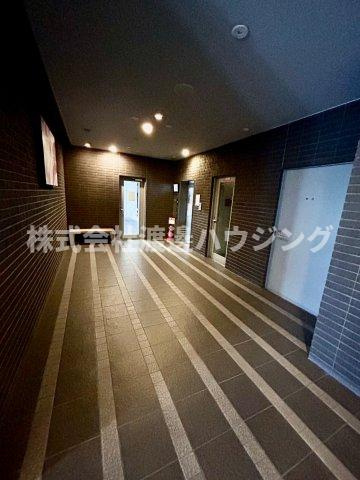 ハーヴェスタ江坂のロビー