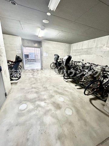 ハーヴェスタ江坂のその他共用部分|駐輪スペース