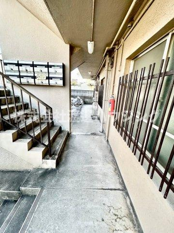 河木マンションのエントランス